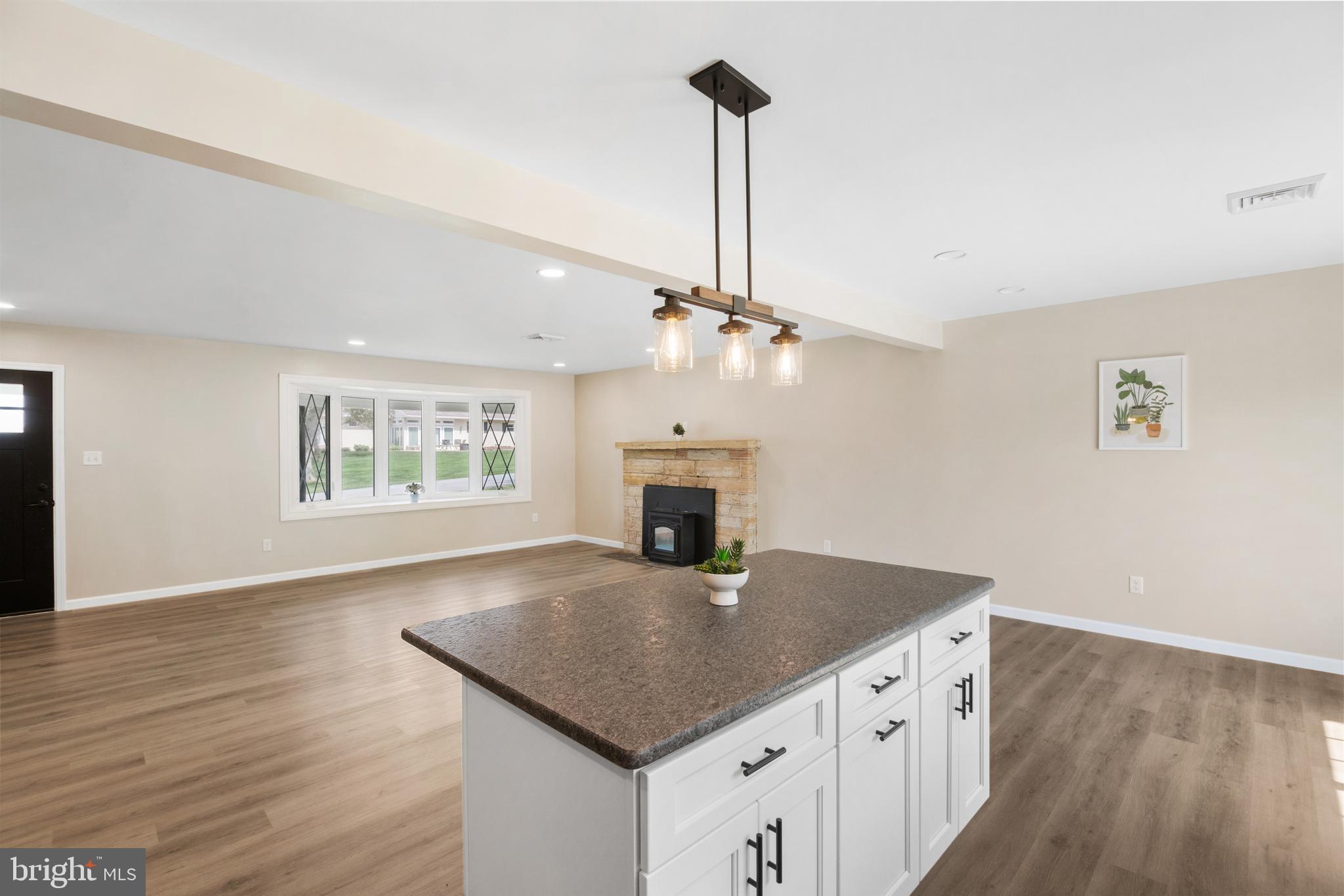 1019 WILLOWBROOK COURT