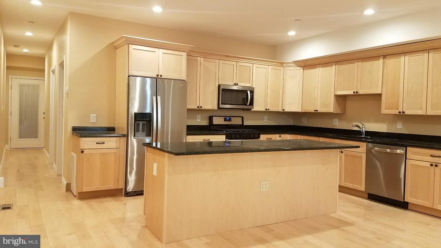 TRUXTON CIRCLE - Residential Income