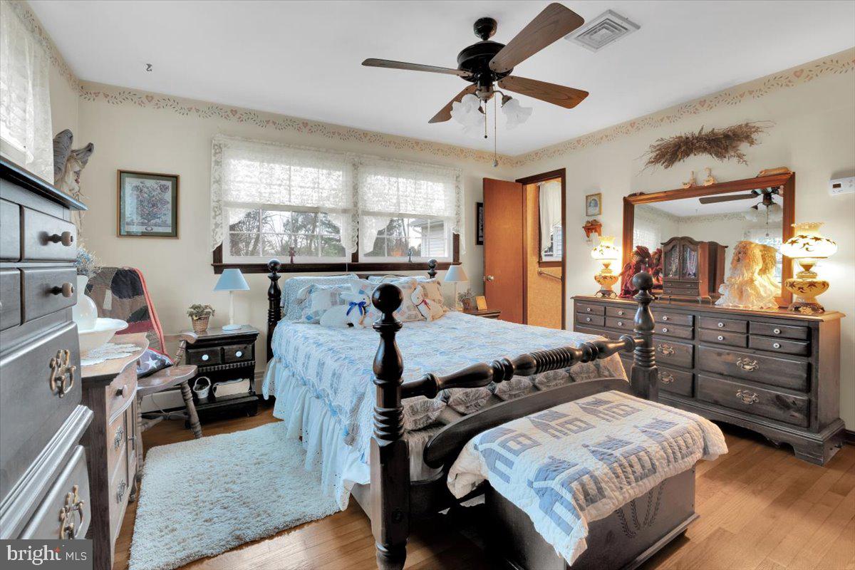 FORESTVILLE - Residential