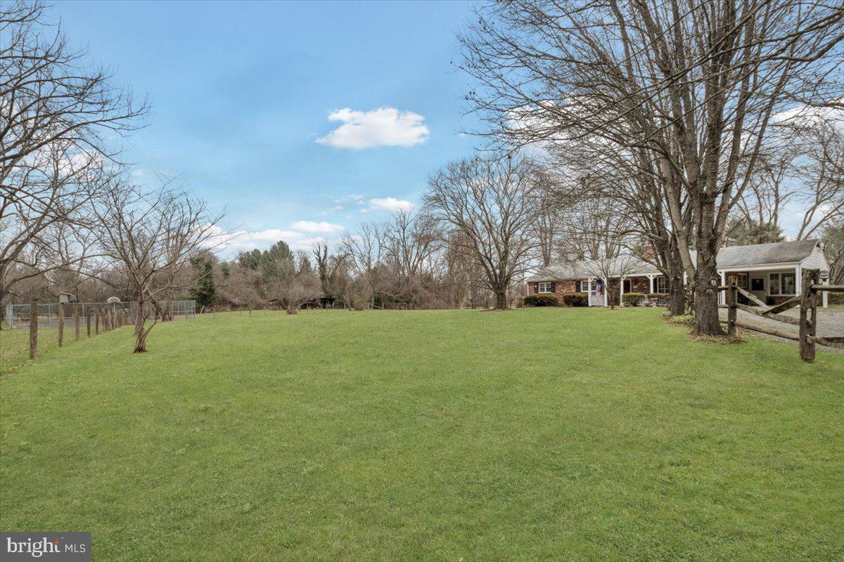 FORESTVILLE - Residential