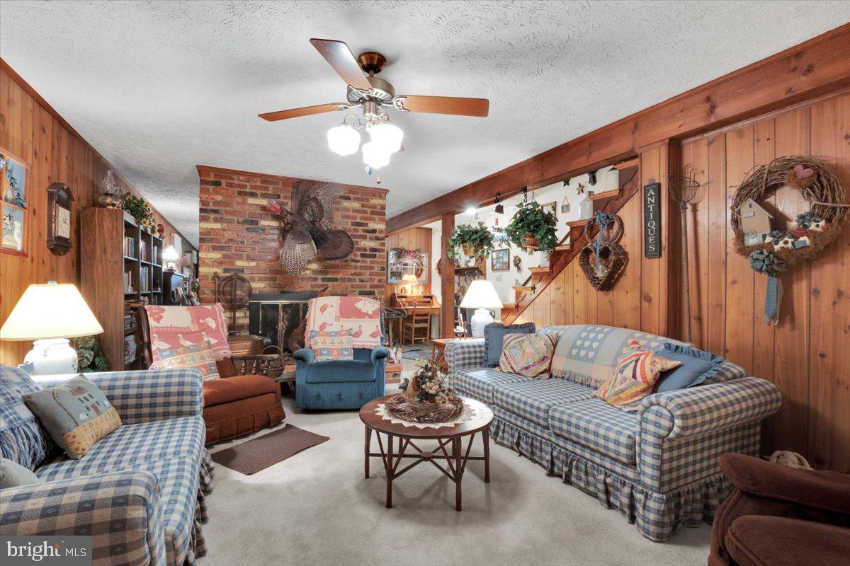 FORESTVILLE - Residential