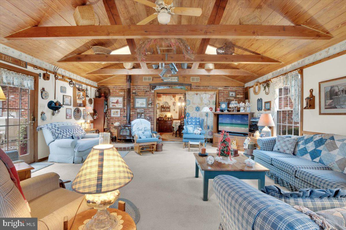 FORESTVILLE - Residential