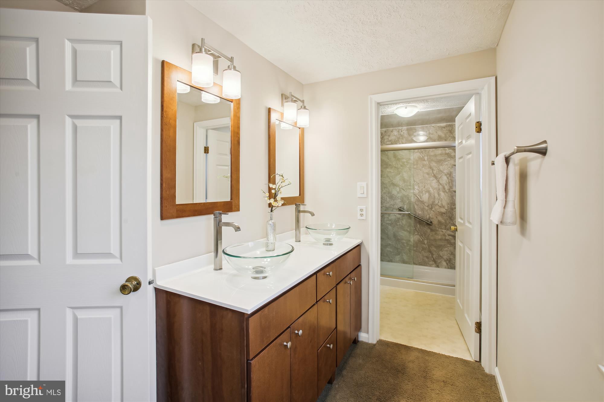 BALLENGER CREEK - Residential