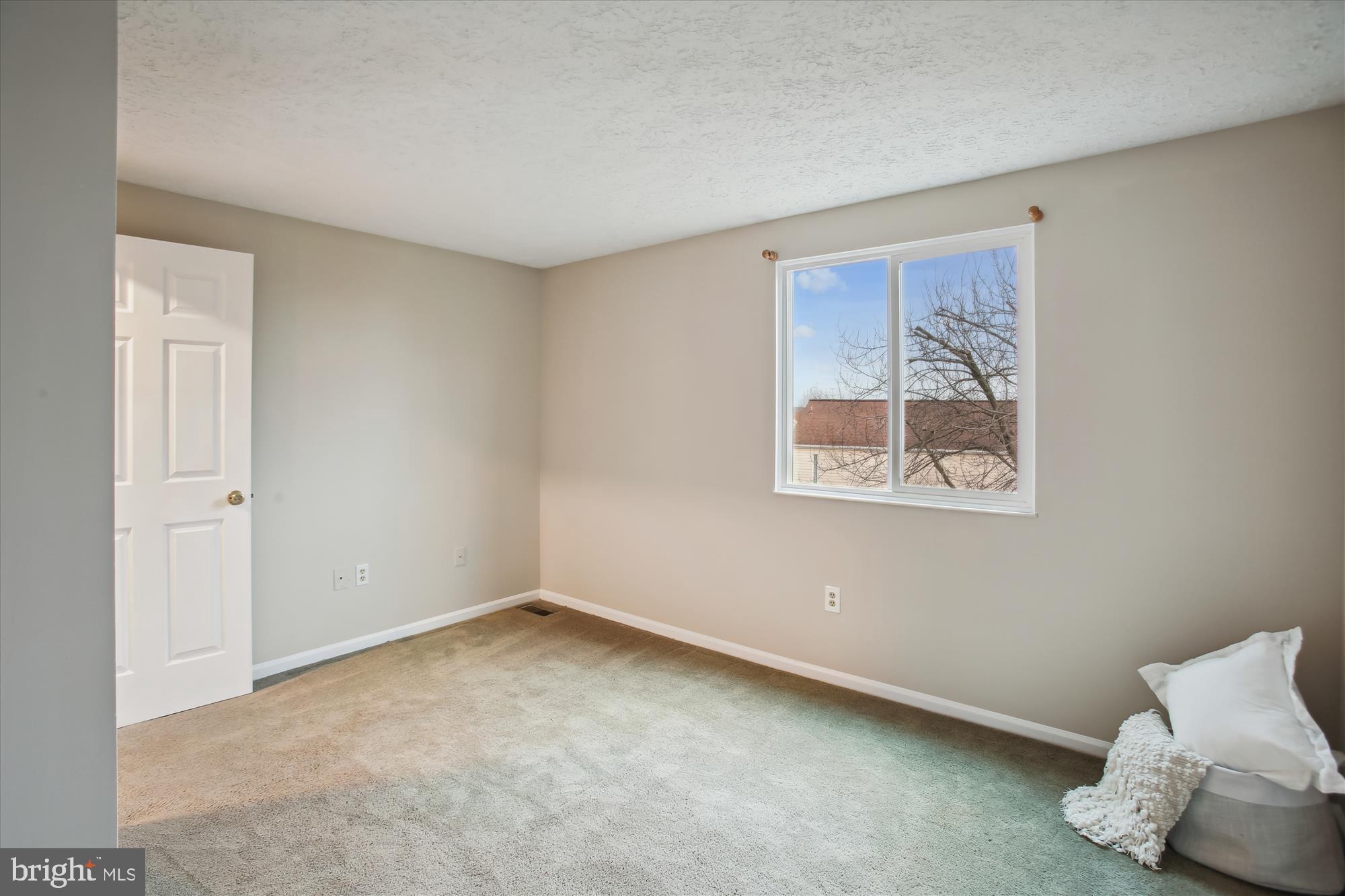 BALLENGER CREEK - Residential