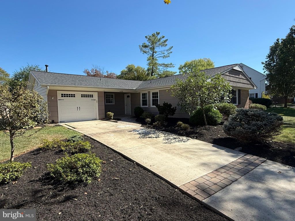 Photo of 4133 Point Hollow Lane, FAIRFAX, VA 22033 (MLS # VAFX2272888)