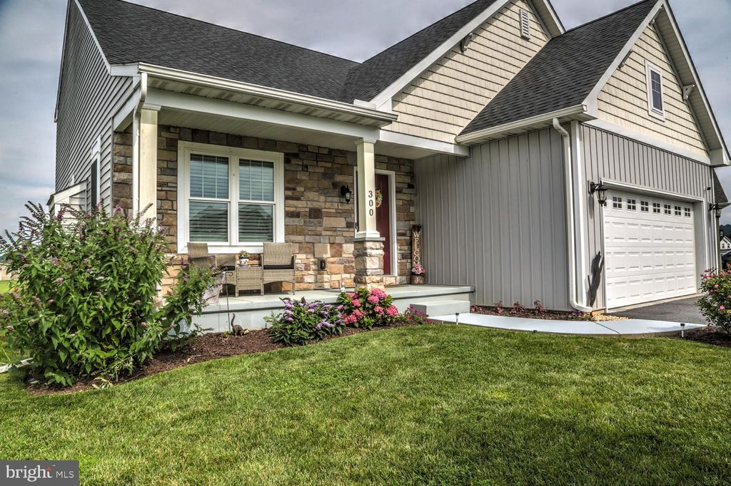 Photo of 300 Jared Way, NEW HOLLAND, PA 17557 (MLS # PALA2075304)