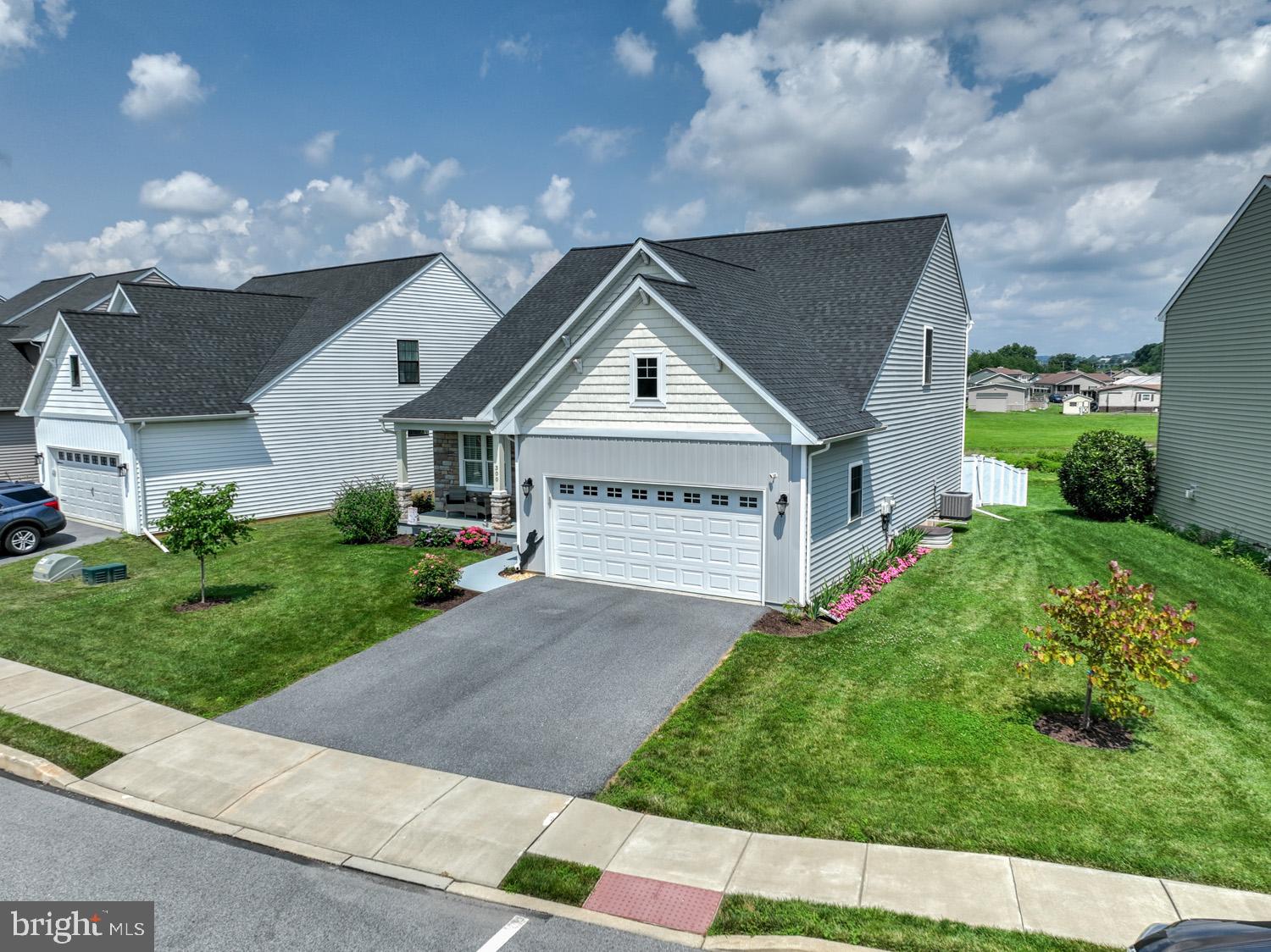 THE LANDINGS AT GARDEN SPOT RESERVE - Residential