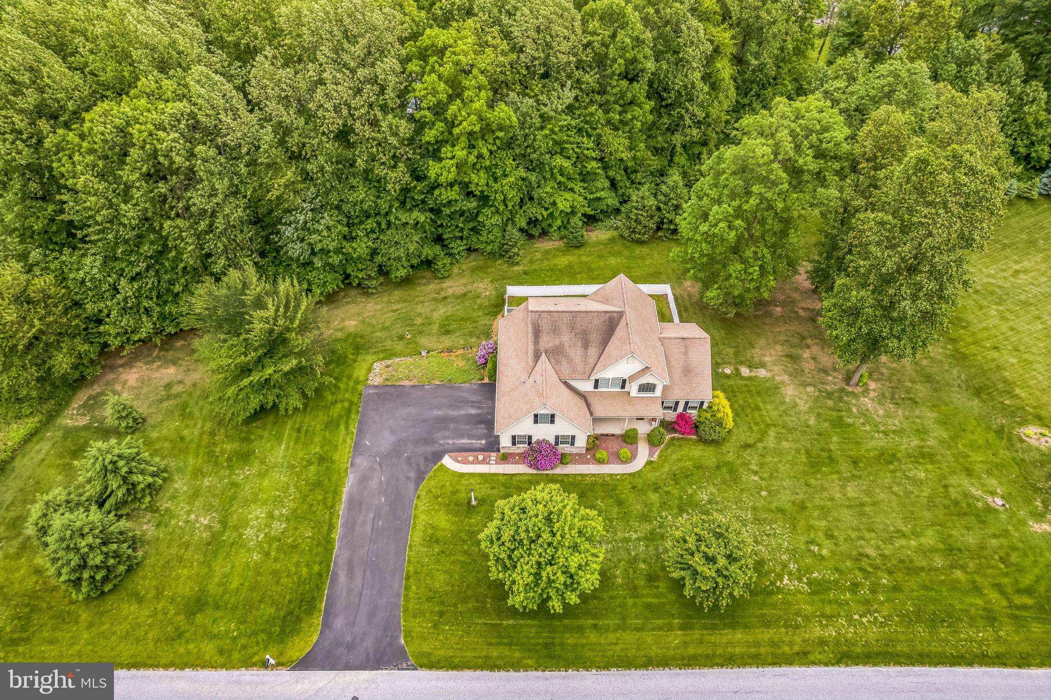 109 LINDSAYS WAY