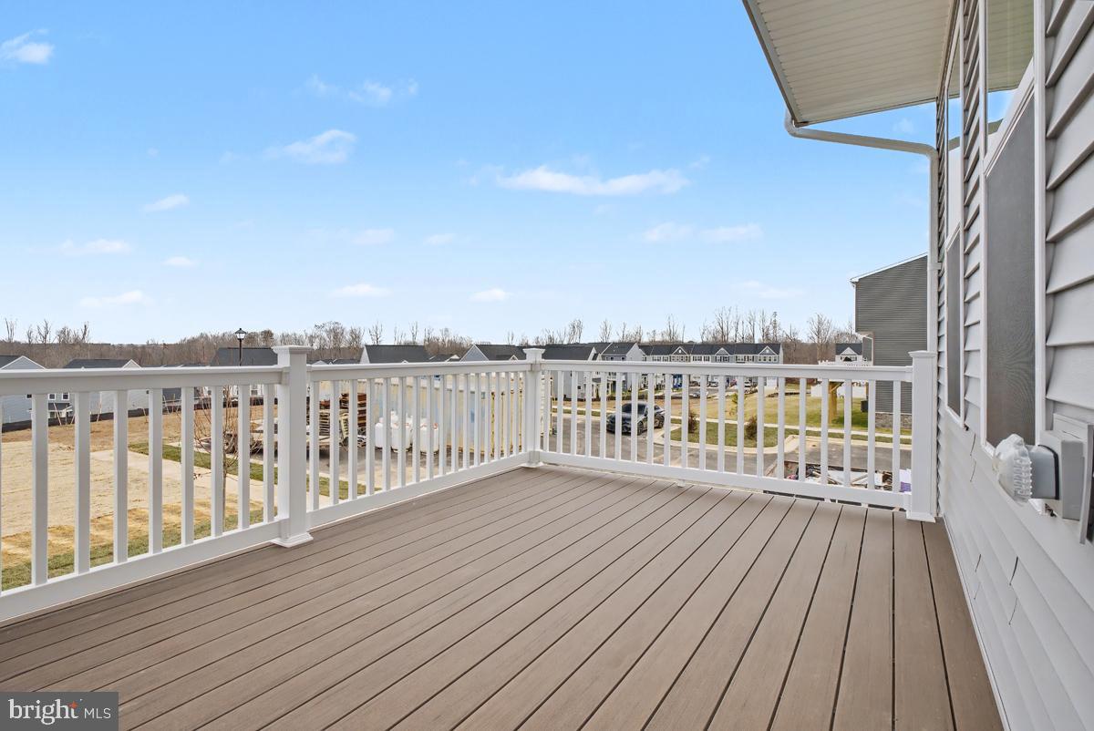 COURTHOUSE COMMONS - Residential Lease