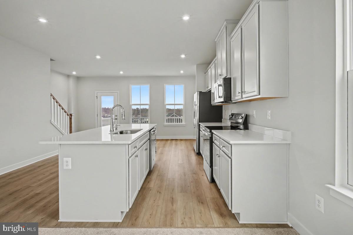 COURTHOUSE COMMONS - Residential Lease