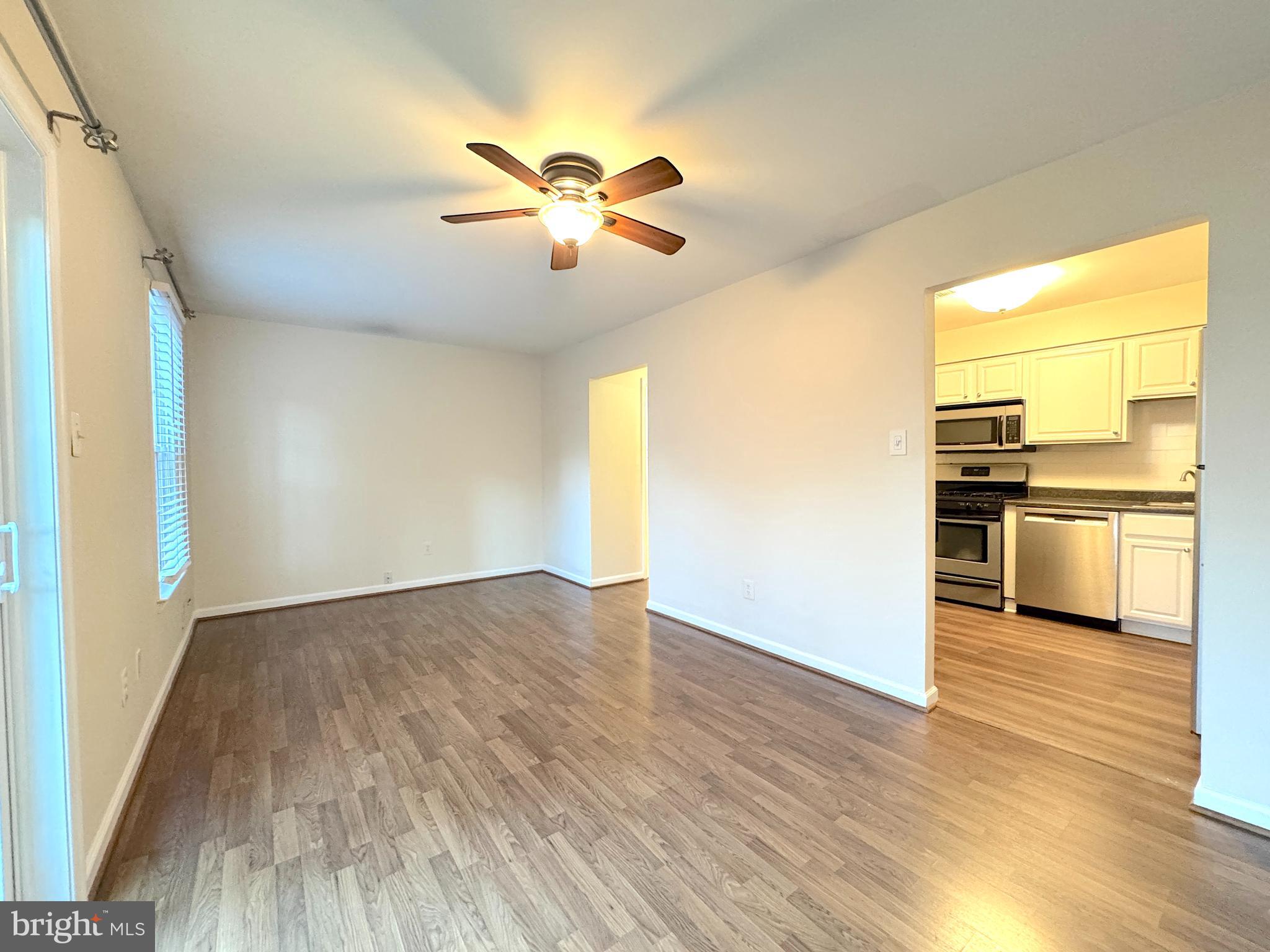 DEEPWOOD - Residential Lease