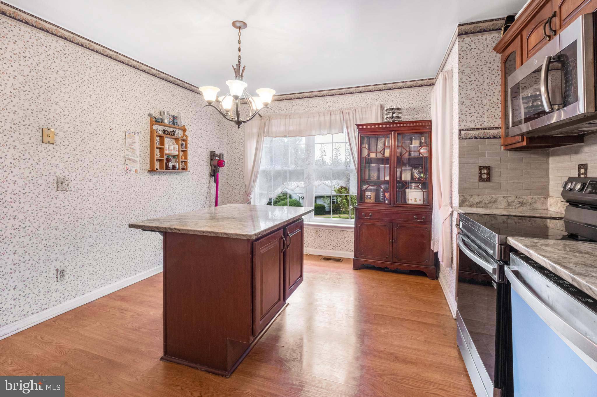 1952 GRANITE POINT TERRACE