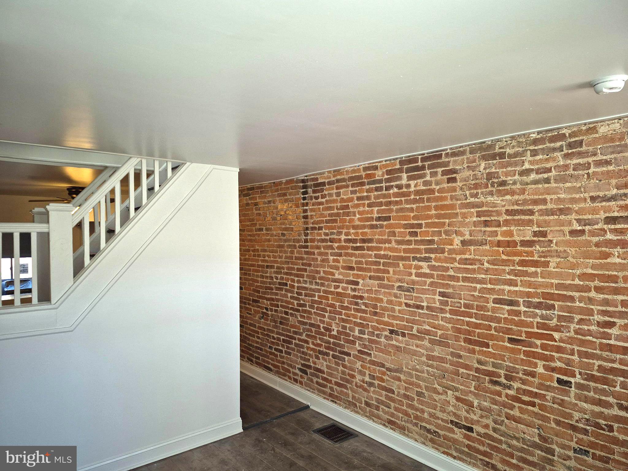 707 N DUNCAN STREET