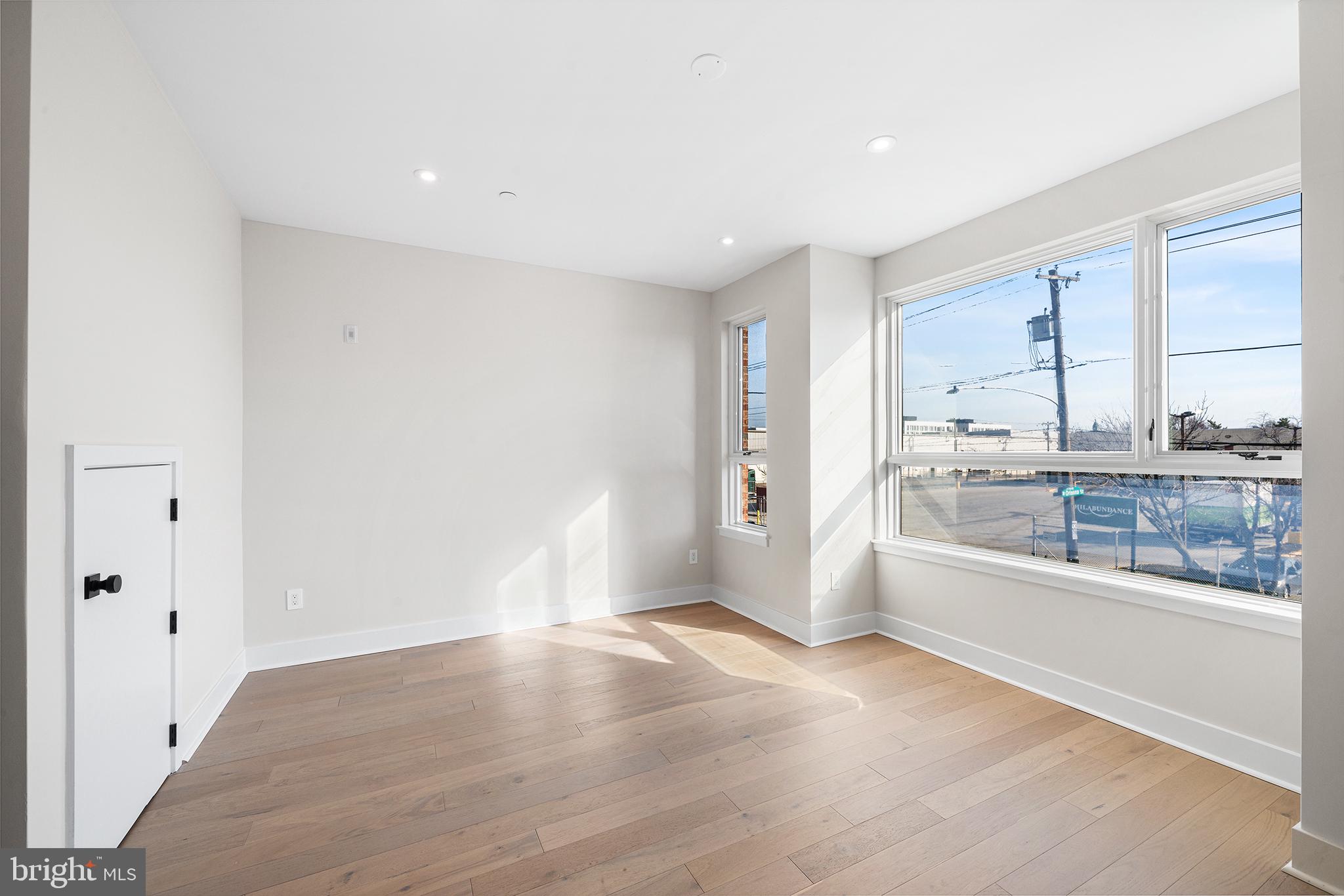 OLDE KENSINGTON - Residential Lease