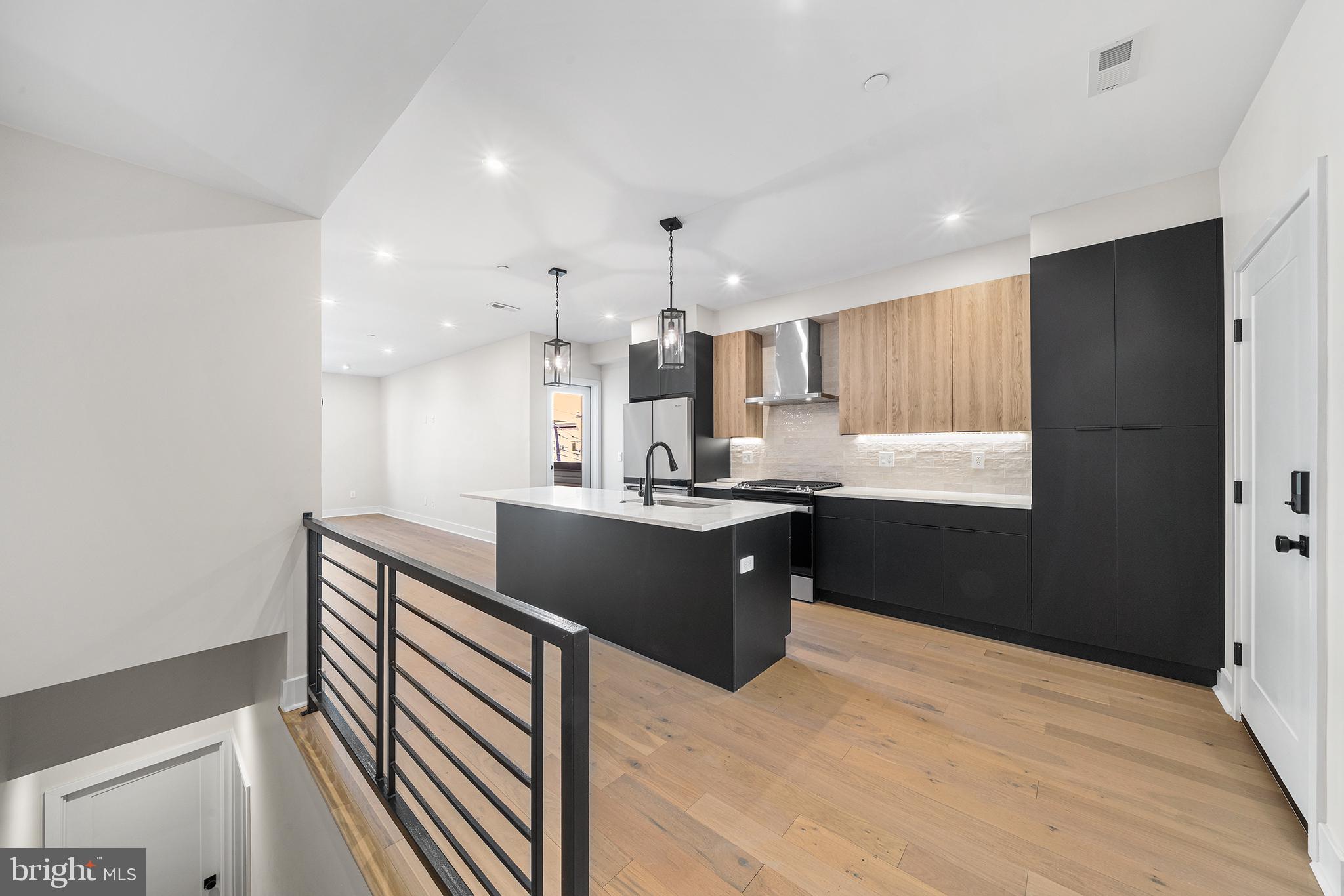 OLDE KENSINGTON - Residential Lease