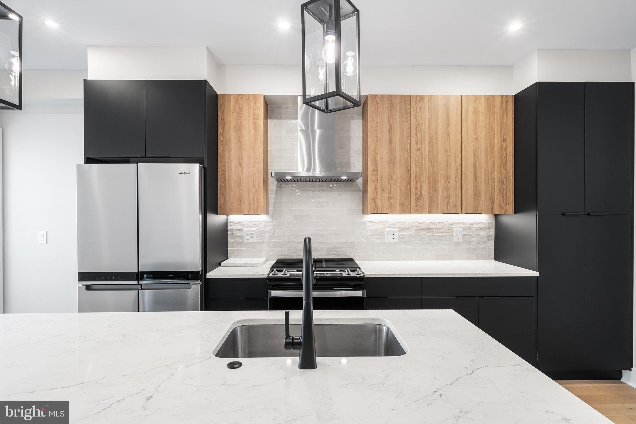 OLDE KENSINGTON - Residential Lease