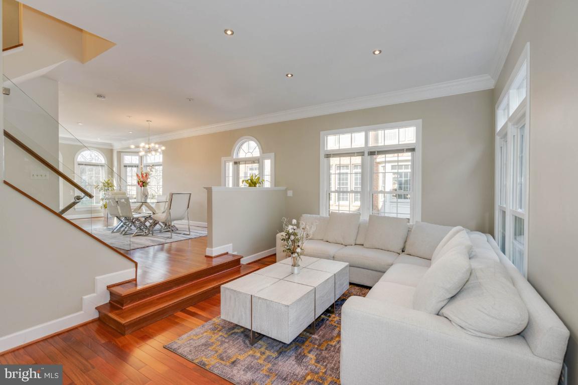 BALLSTON CREST - Residential