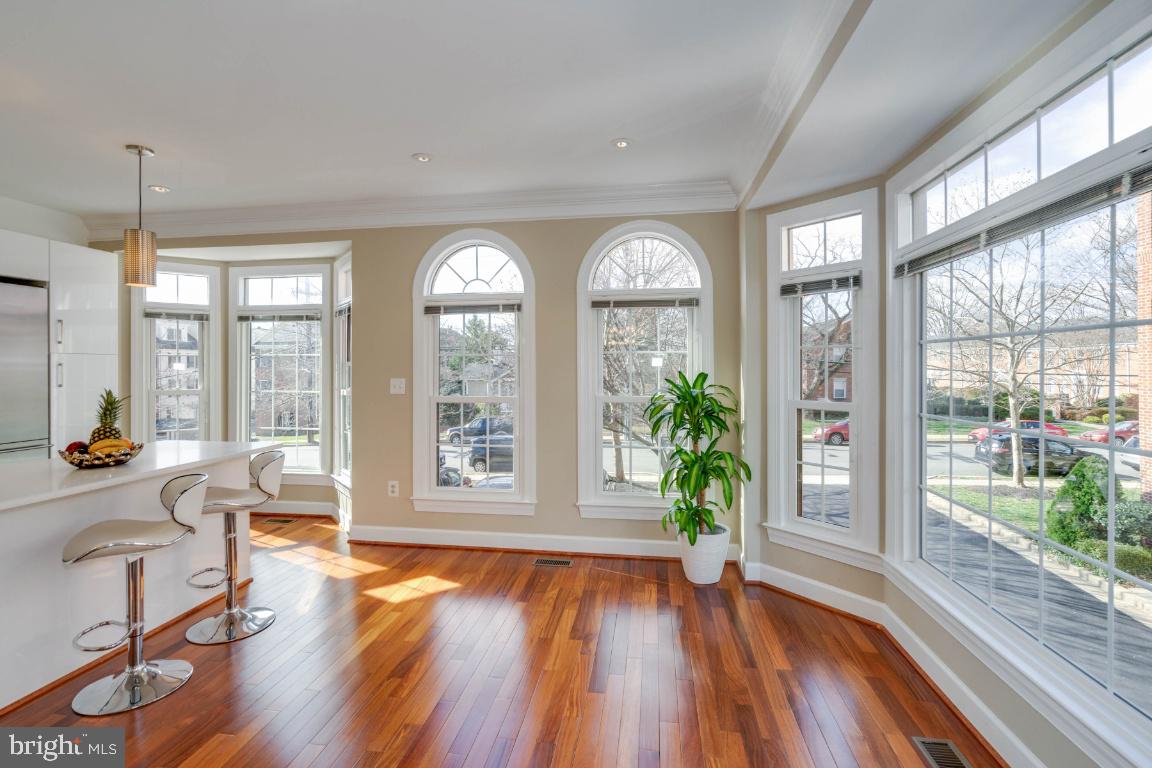 BALLSTON CREST - Residential