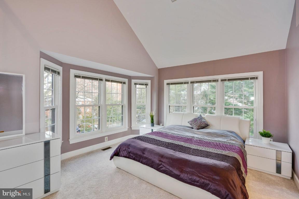 BALLSTON CREST - Residential