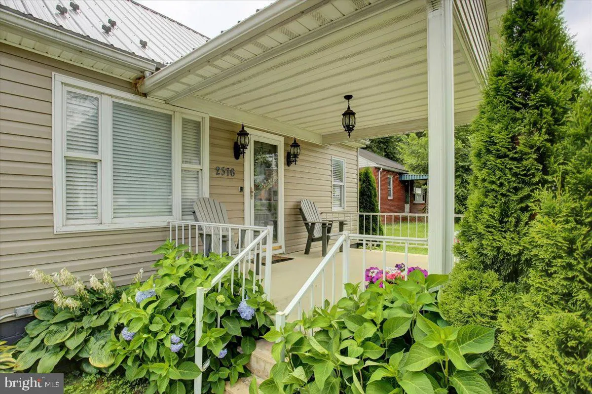 Chambersburg, Pennsylvania 17202, United States, 4 Bedrooms Bedrooms, ,4 BathroomsBathrooms,Residential,Active,166701