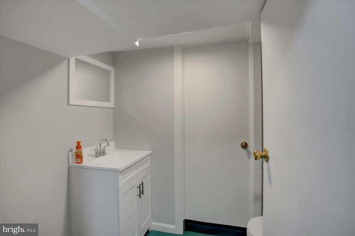 Chambersburg, Pennsylvania 17202, United States, 4 Bedrooms Bedrooms, ,4 BathroomsBathrooms,Residential,Active,166701