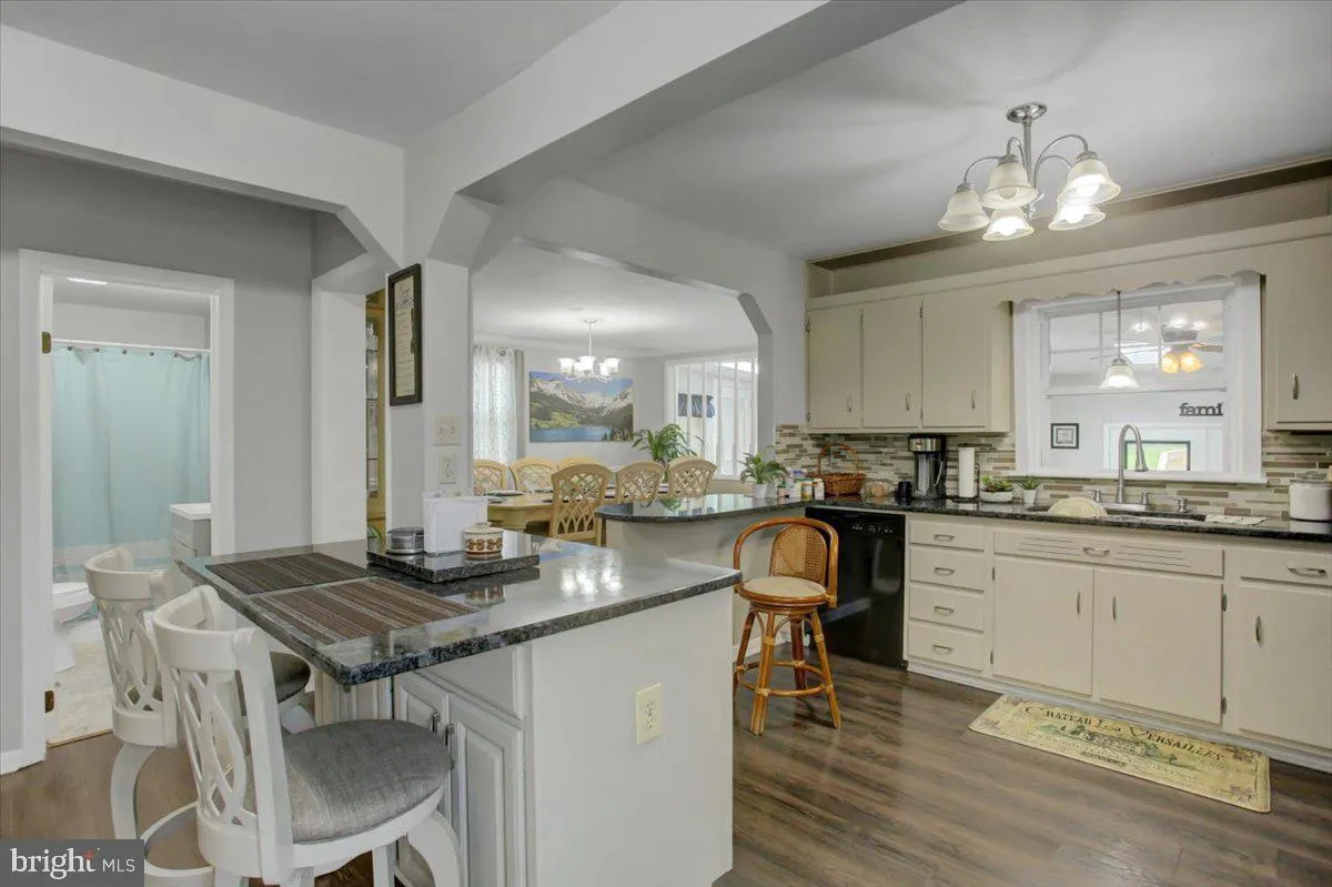 Chambersburg, Pennsylvania 17202, United States, 4 Bedrooms Bedrooms, ,4 BathroomsBathrooms,Residential,Active,166701