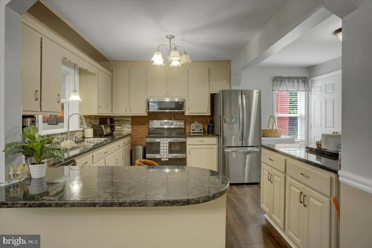 Chambersburg, Pennsylvania 17202, United States, 4 Bedrooms Bedrooms, ,4 BathroomsBathrooms,Residential,Active,166701