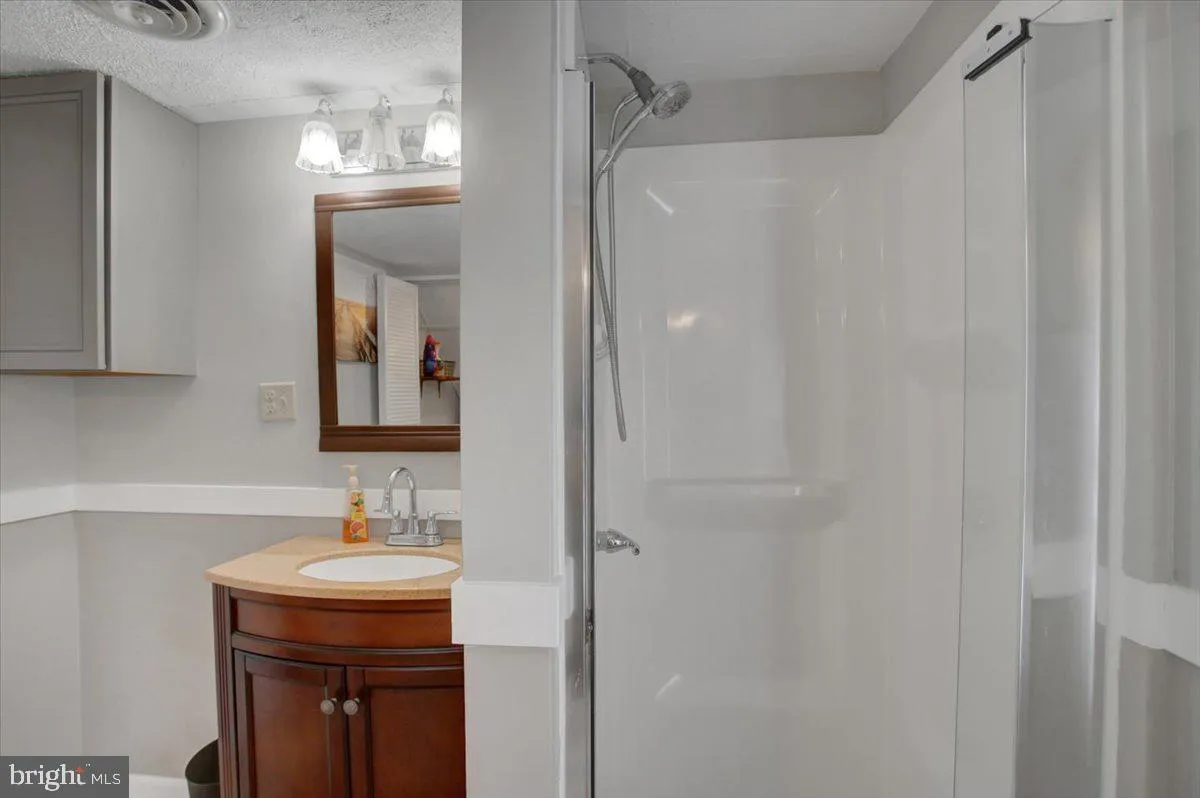 Chambersburg, Pennsylvania 17202, United States, 4 Bedrooms Bedrooms, ,4 BathroomsBathrooms,Residential,Active,166701