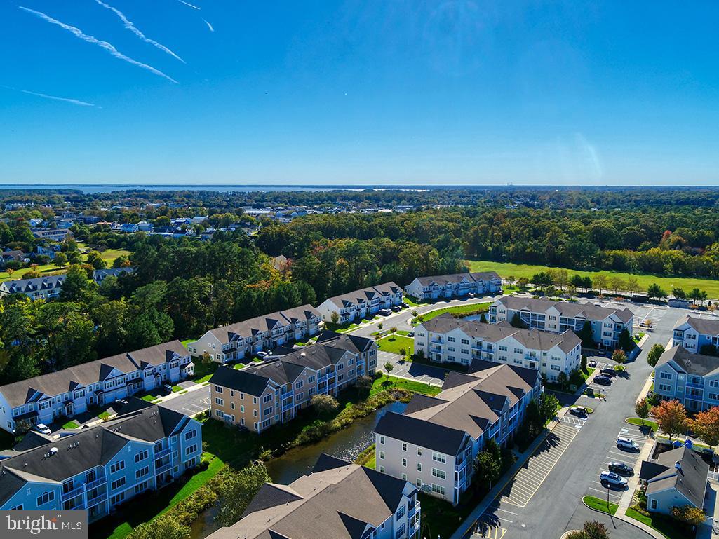 GRANDE AT CANAL POINTE - Residential