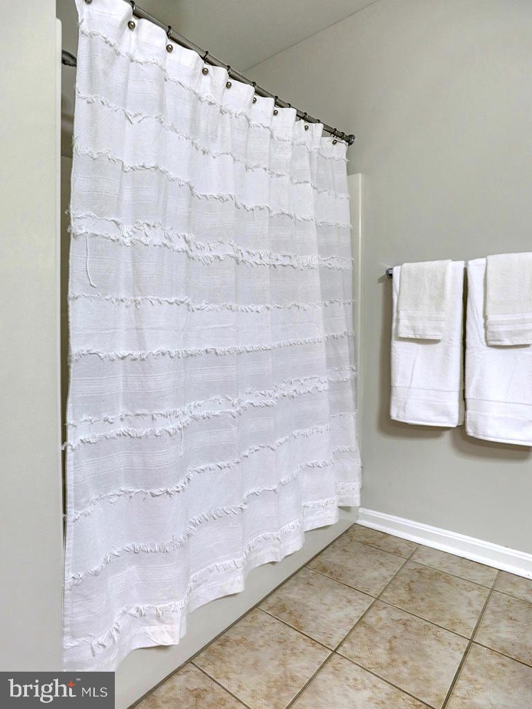 GRANDE AT CANAL POINTE - Residential