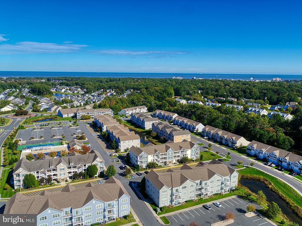 GRANDE AT CANAL POINTE - Residential