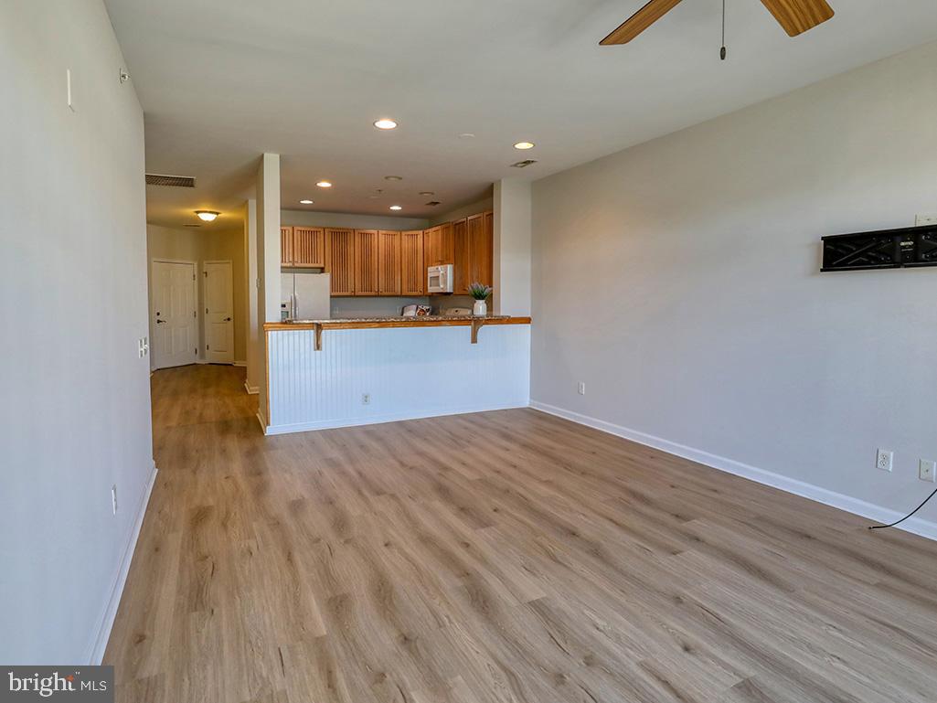 GRANDE AT CANAL POINTE - Residential