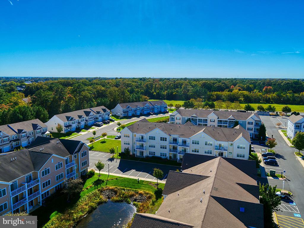 GRANDE AT CANAL POINTE - Residential