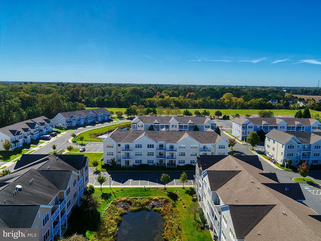 GRANDE AT CANAL POINTE - Residential