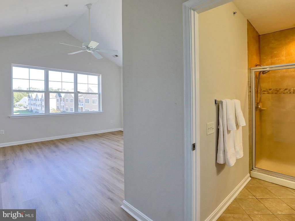 GRANDE AT CANAL POINTE - Residential