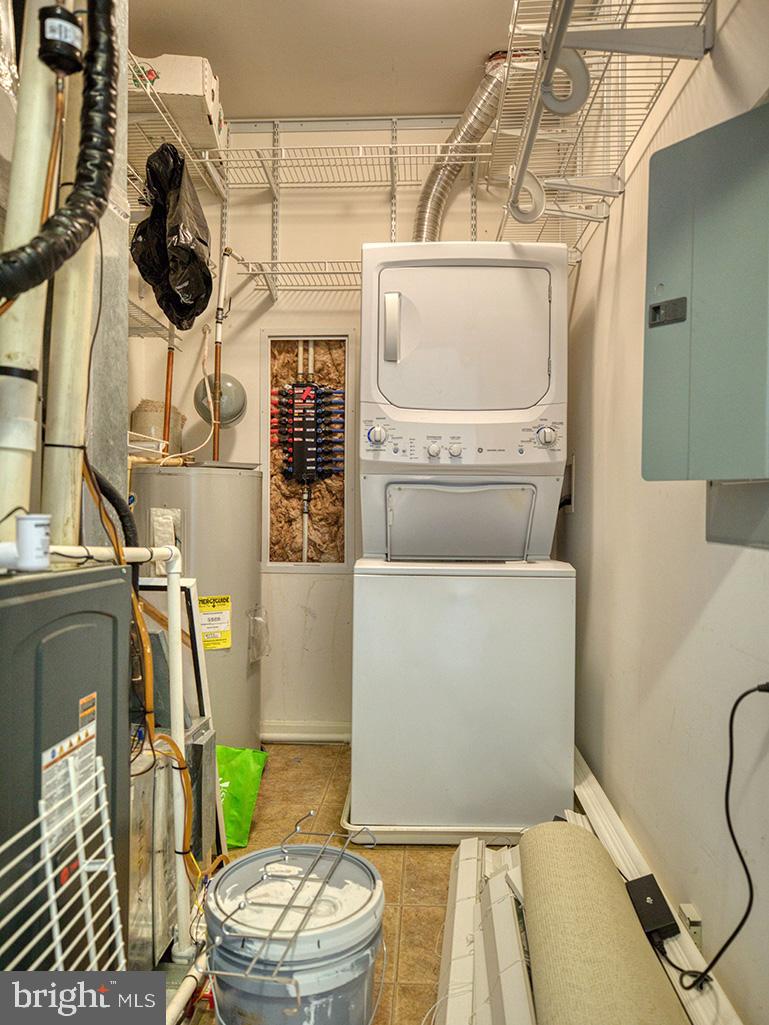 GRANDE AT CANAL POINTE - Residential