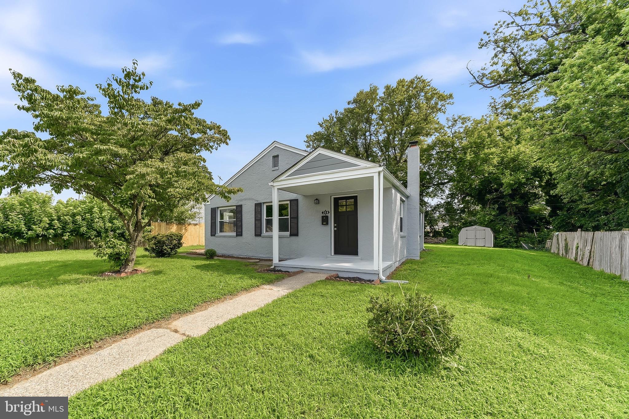 304 FRAZER PLACE