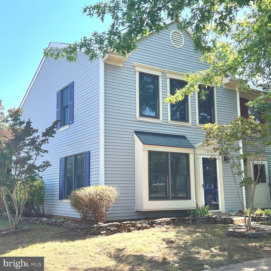 LONGSTREET COMMONS - Residential Lease