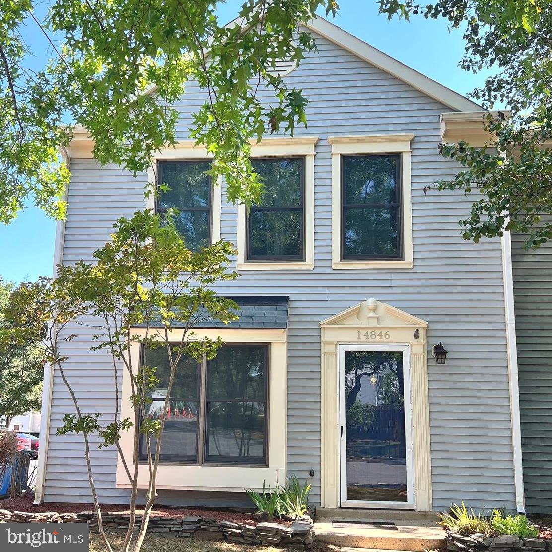 LONGSTREET COMMONS - Residential Lease