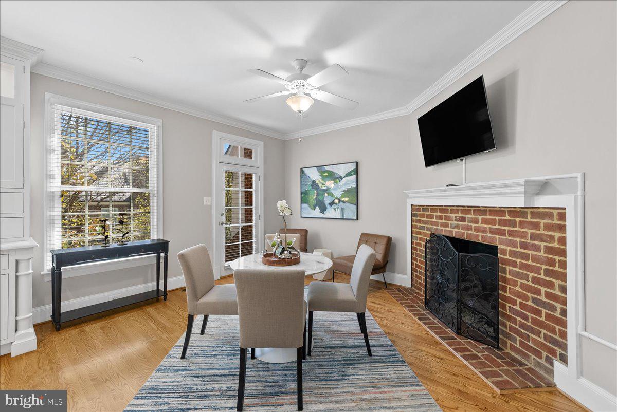 KINGS MANOR SCOTTS - Residential