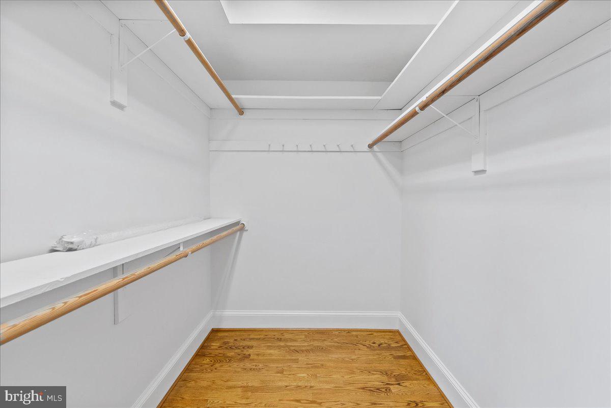 KINGS MANOR SCOTTS - Residential