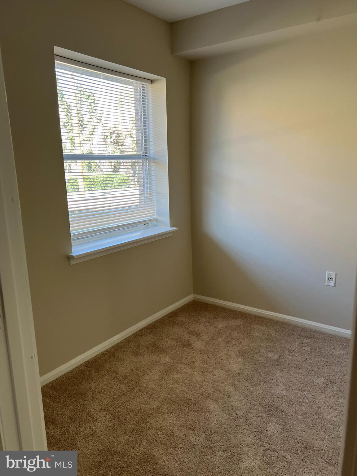 MAYFLOWER SQUARE - Residential Lease