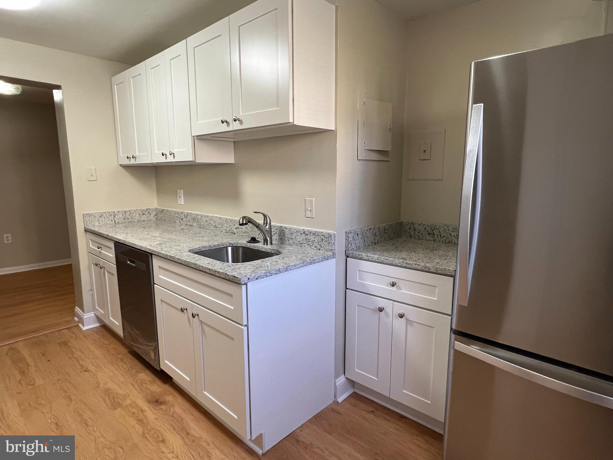 MAYFLOWER SQUARE - Residential Lease