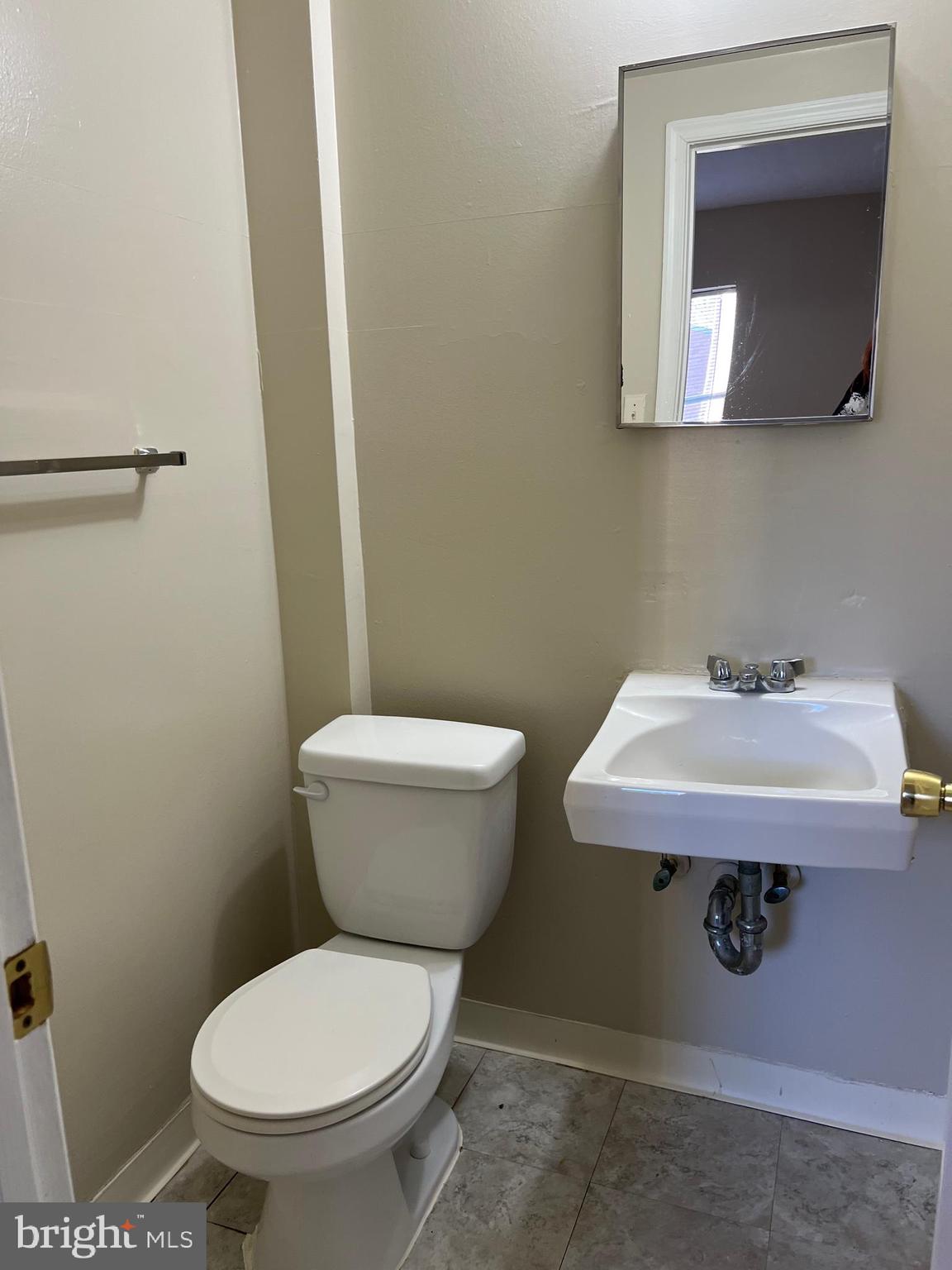 MAYFLOWER SQUARE - Residential Lease