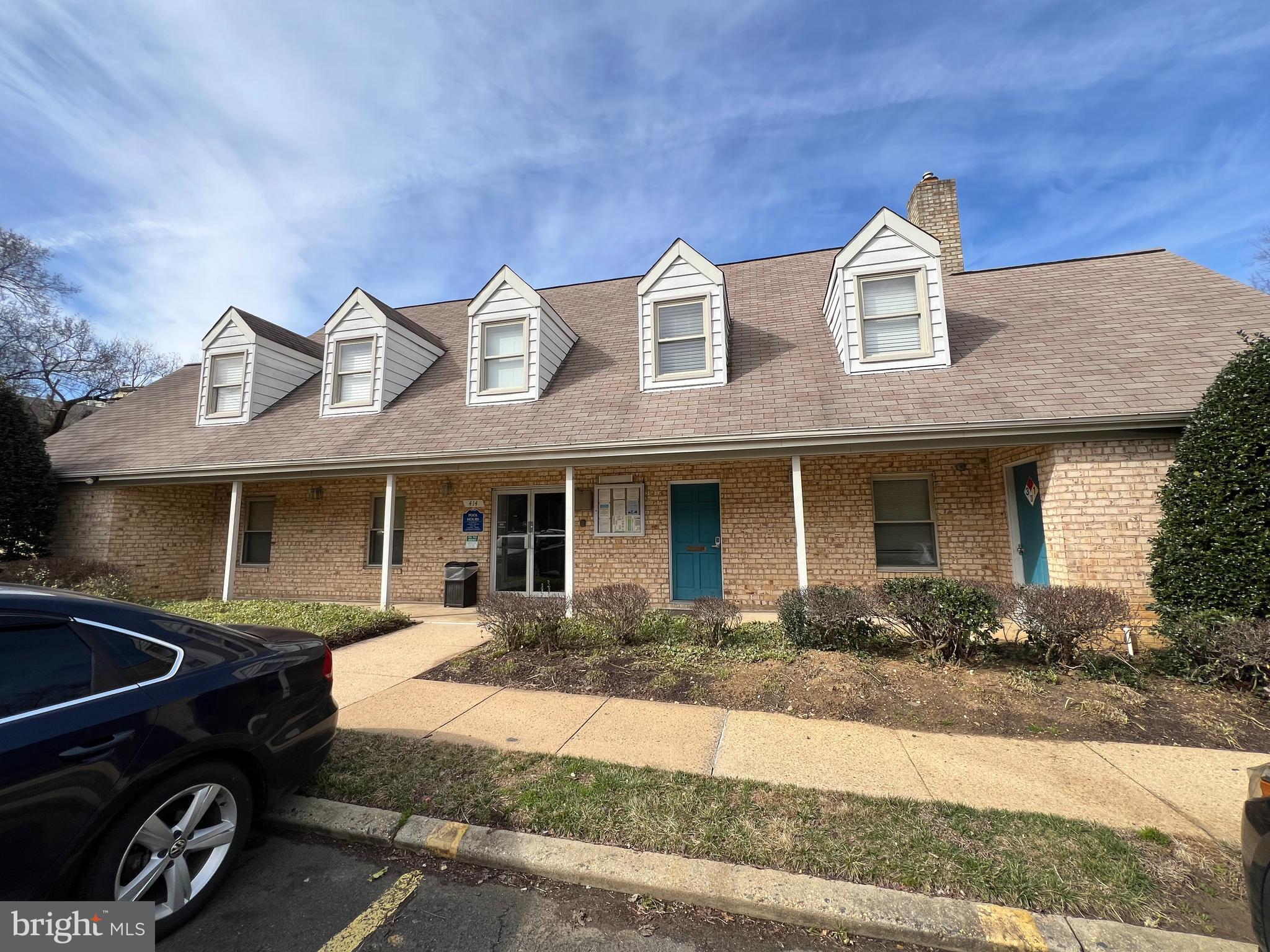 MAYFLOWER SQUARE - Residential Lease