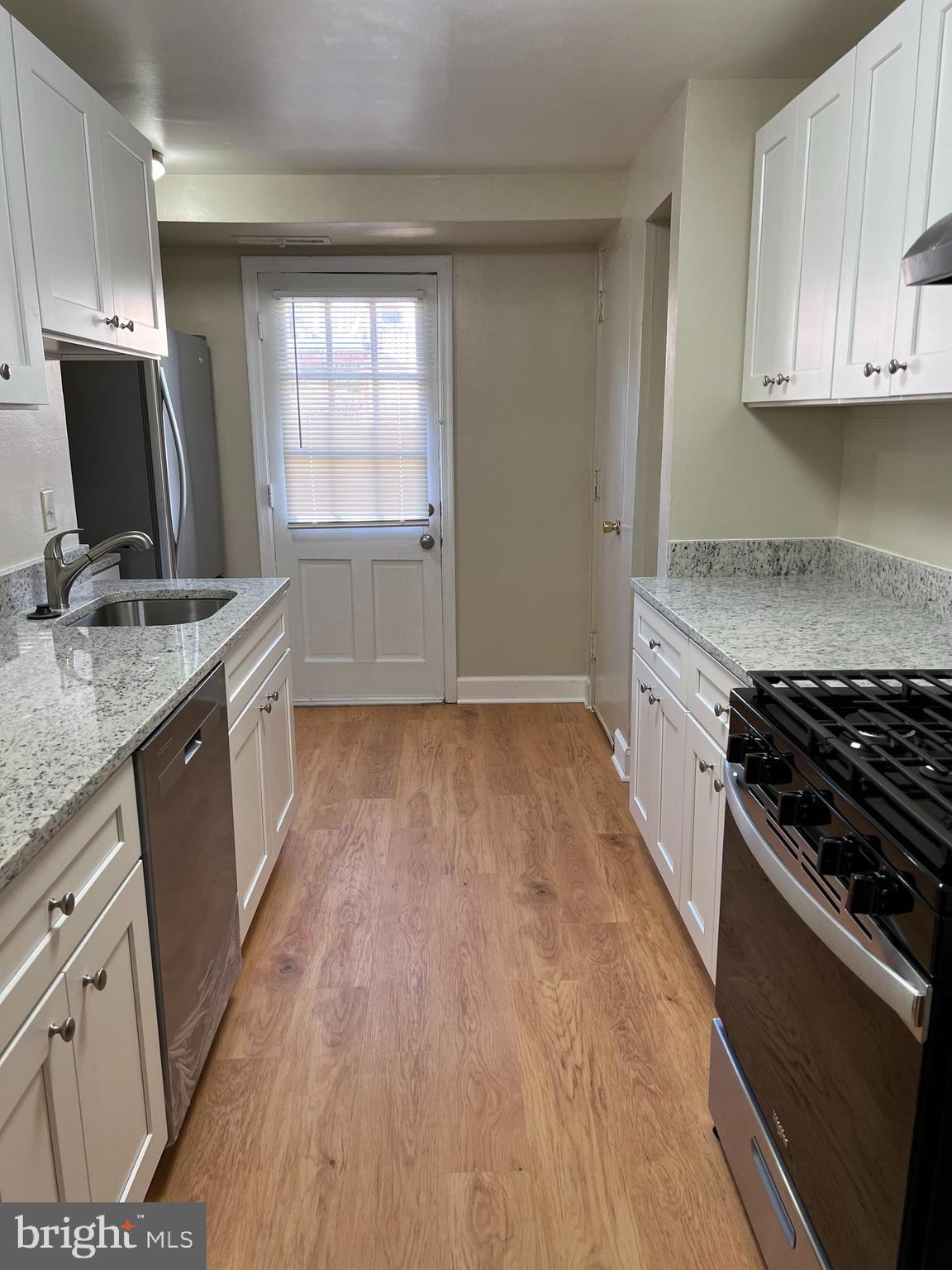 MAYFLOWER SQUARE - Residential Lease