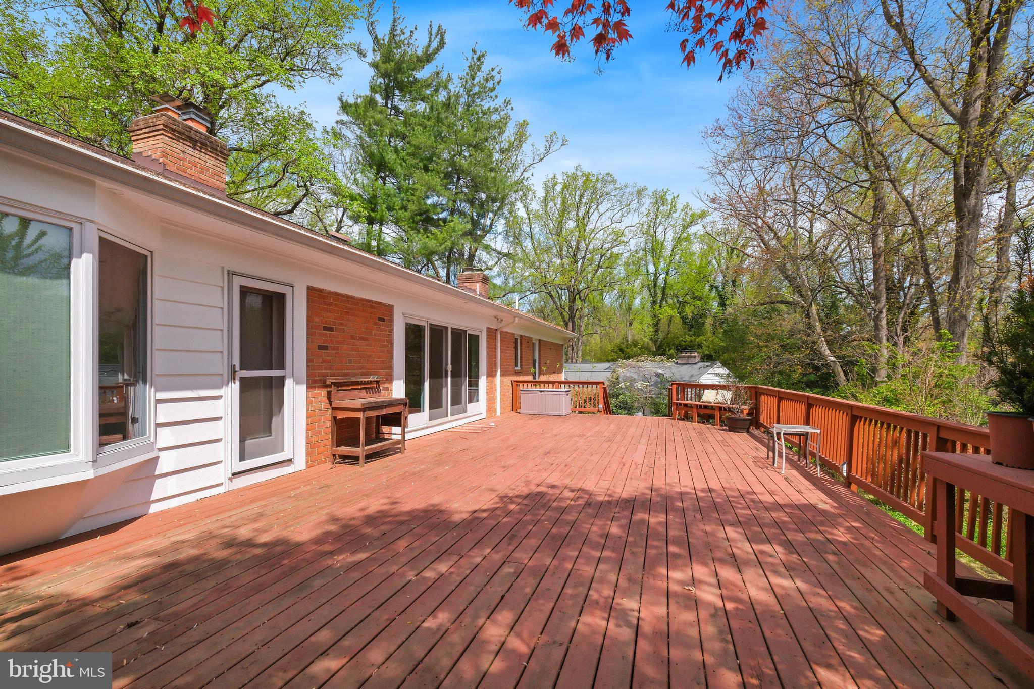 LUXMANOR - Residential