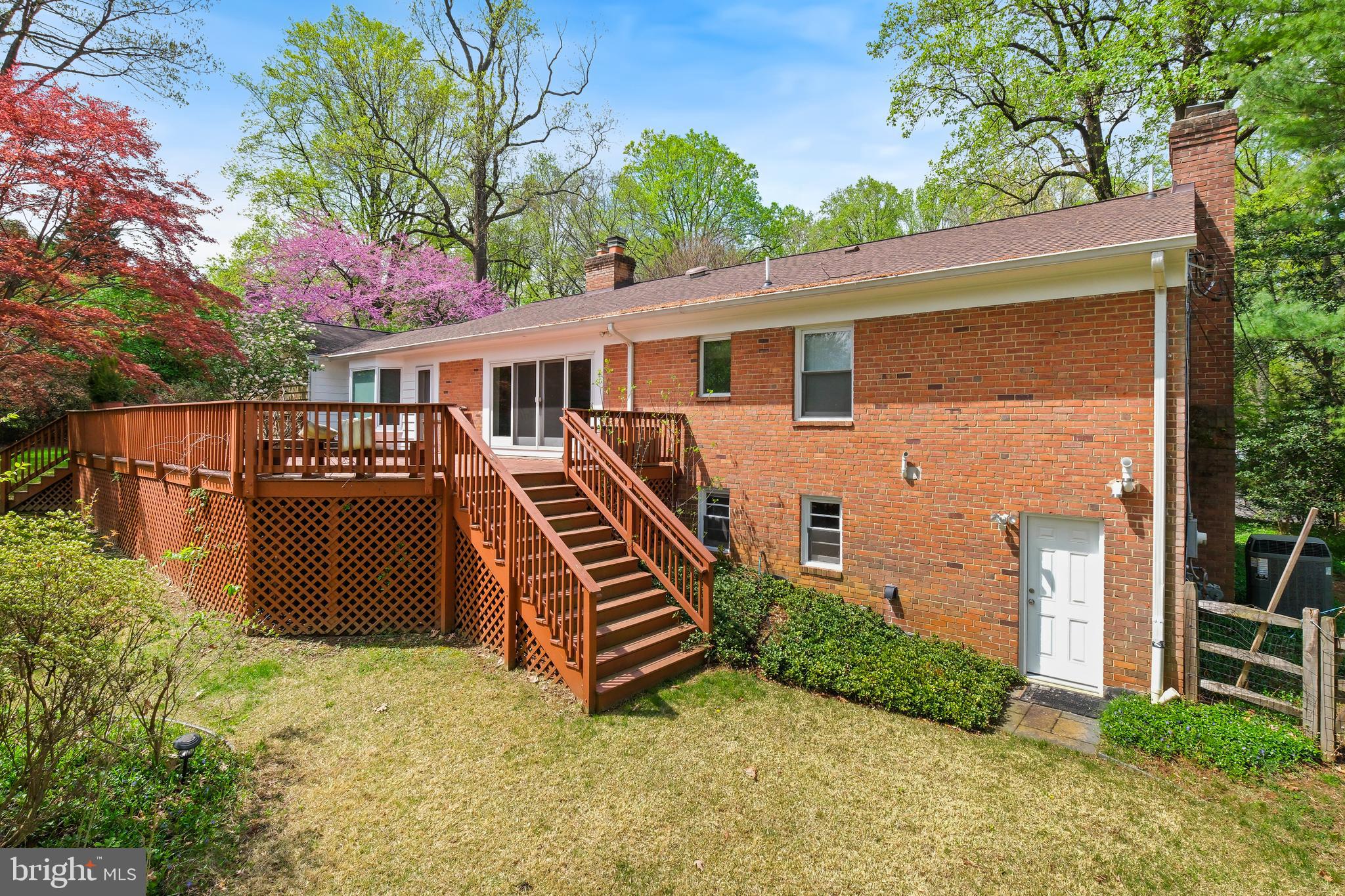 LUXMANOR - Residential