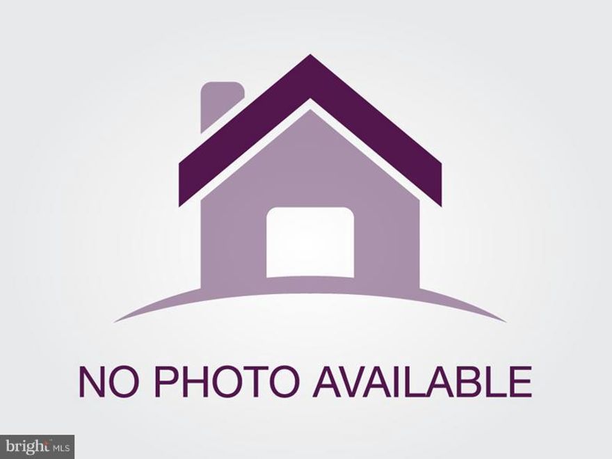 Great townhome in sought after Stockbridge community! Brand new appliances, fresh paint and a great living space! End unit town home has 3 bedrooms, 2.5 bath, fireplace and a great deck that backs to trees and common area for some peace and quiet after a long day at work. Do not miss this home, it will not last!