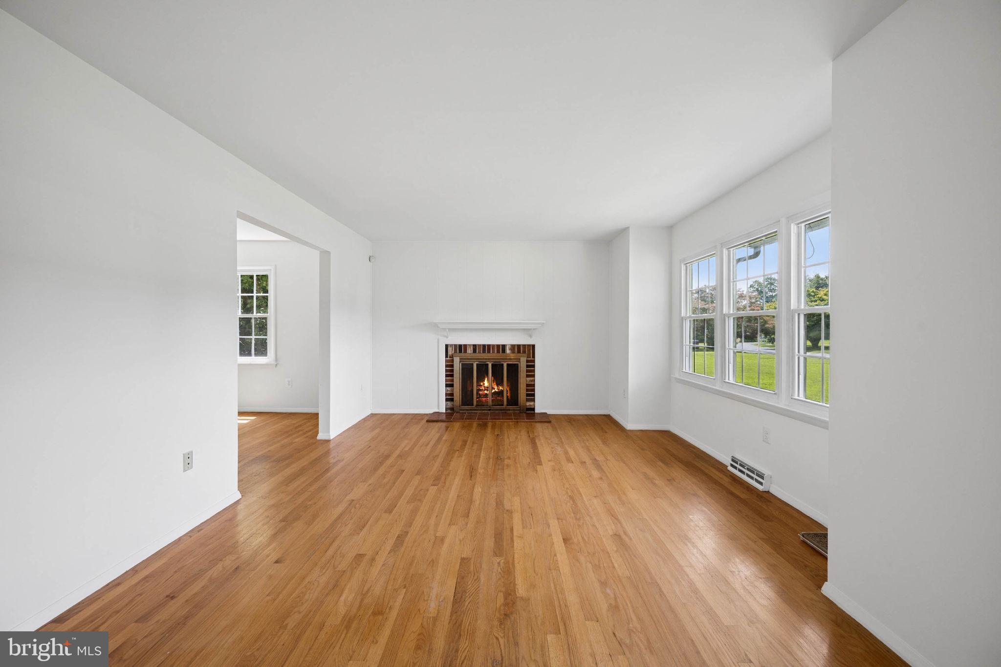 2809 BEECHWOOD LANE